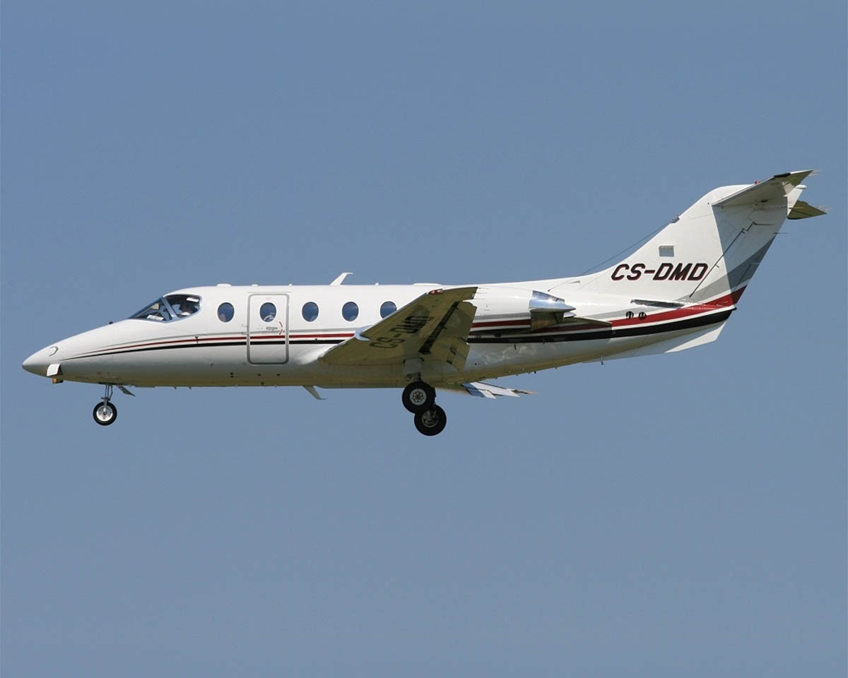 Hawker 400XP - most reliable private jet