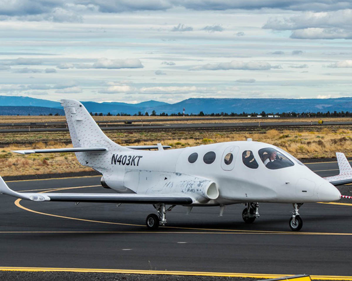 Stratos 716X - most economical private jet